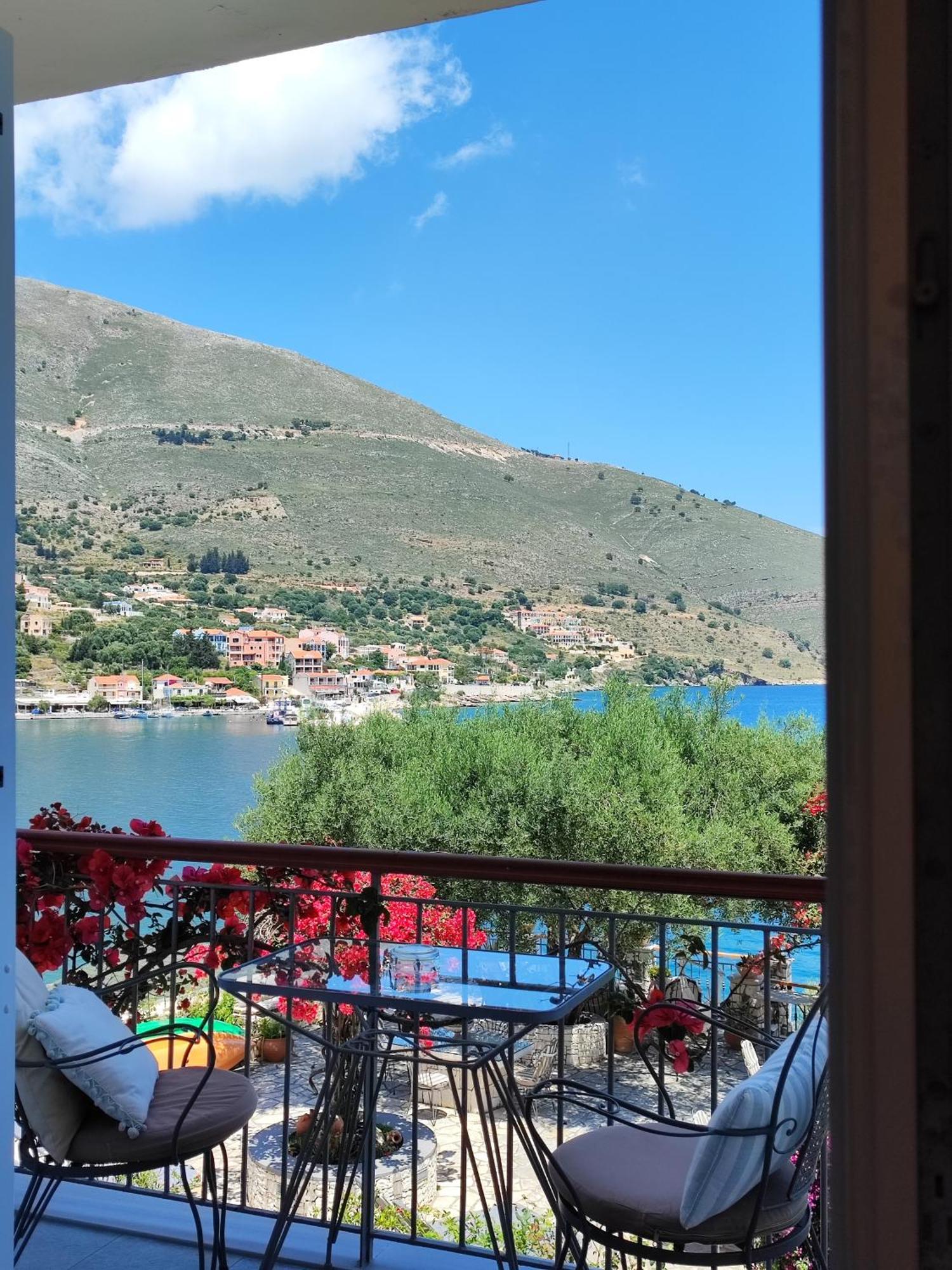 Waterside Apartments Agia Efimia Dış mekan fotoğraf