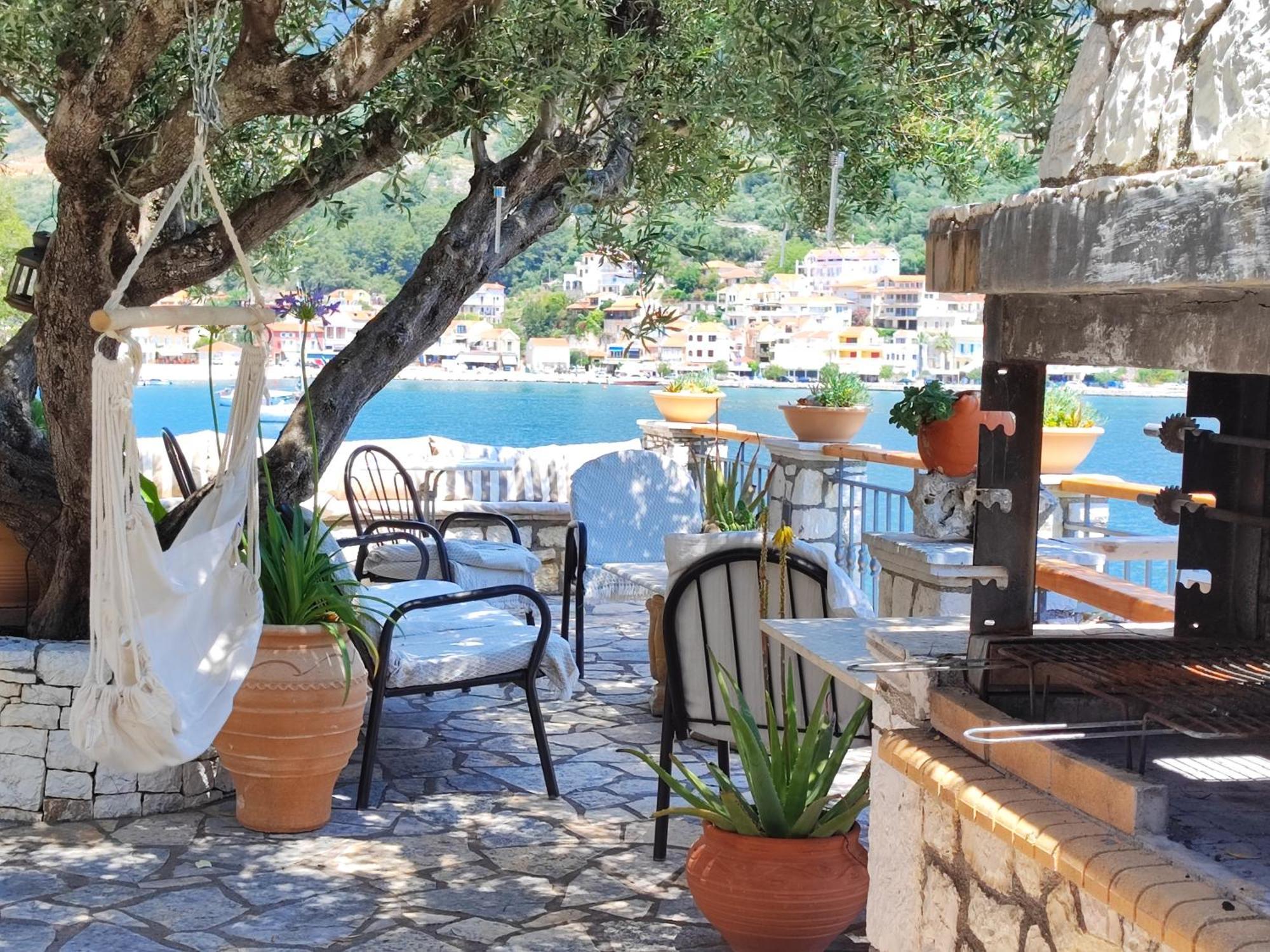 Waterside Apartments Agia Efimia Dış mekan fotoğraf